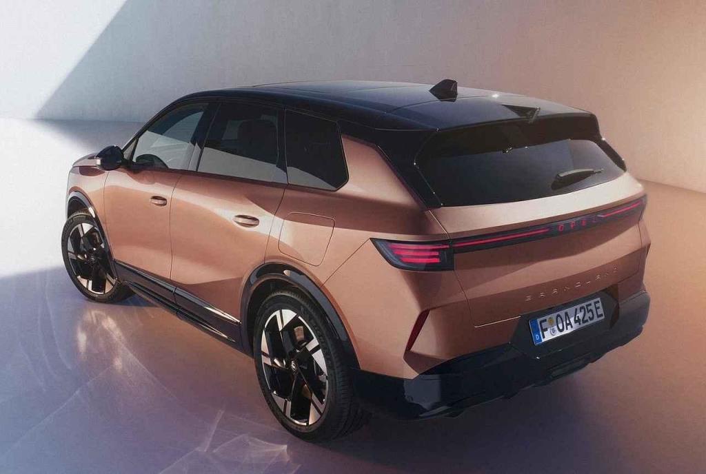 Opel Grandland.