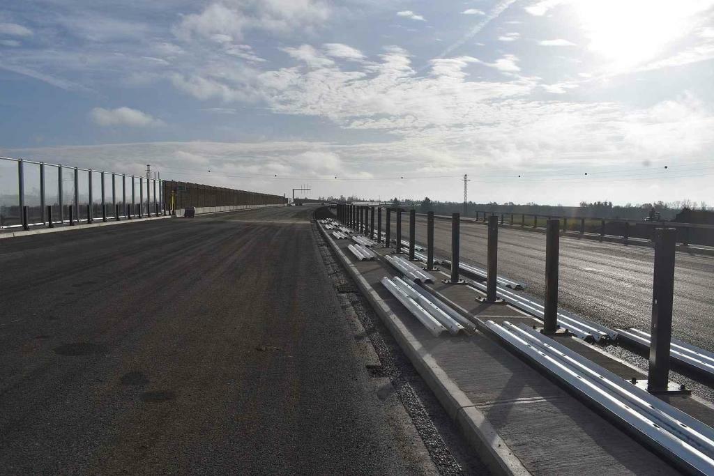 Na bezmála 12kilometrovém úseku finišují dokončovací práce.