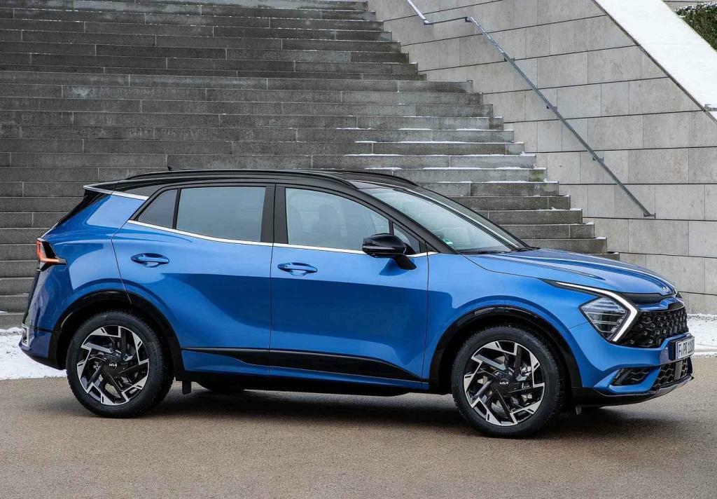 Kia Sportage - od 784 980 Kč.