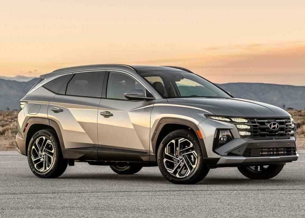 Hyundai Tucson - od 789 990 Kč.