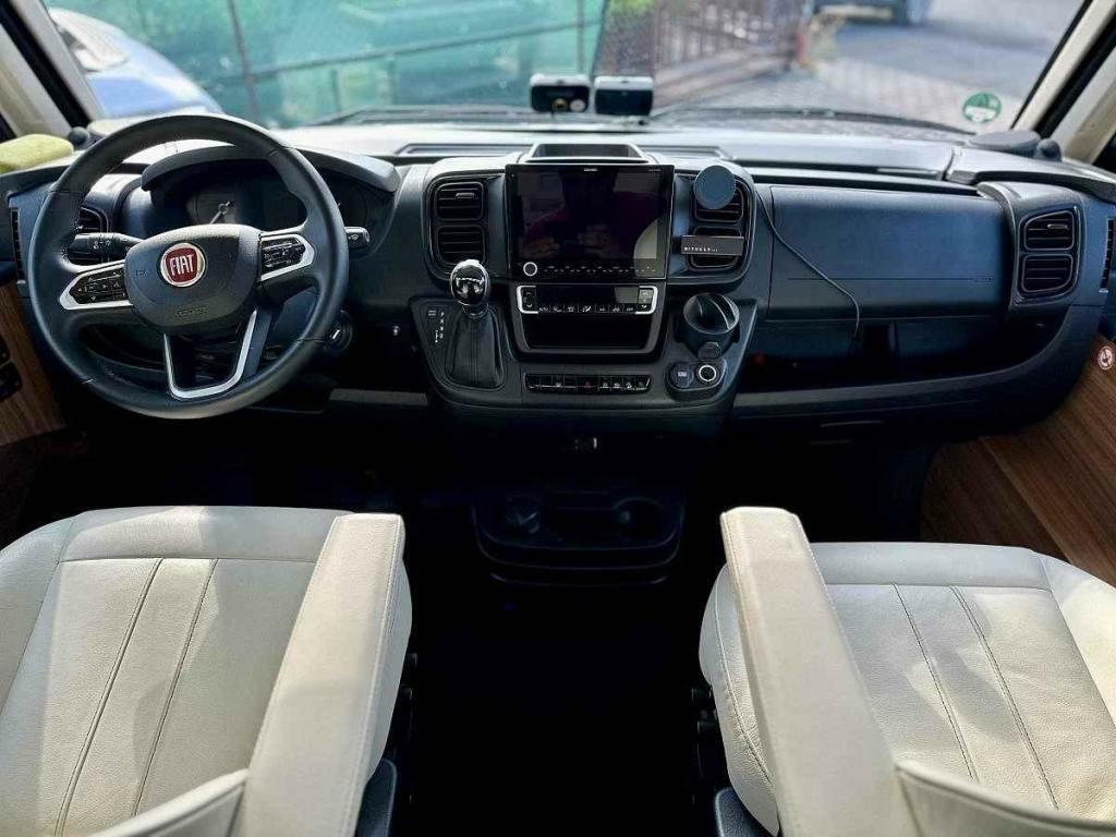 Eura Mobil 760 EF 5500 KG.