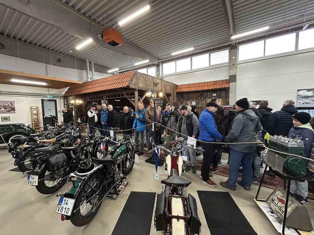 Den otevřených vrat v muzeu Veteran Praga Otrokovice, 22.11.2025.