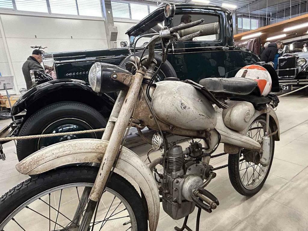 Den otevřených vrat v muzeu Veteran Praga Otrokovice, 22.11.2025.