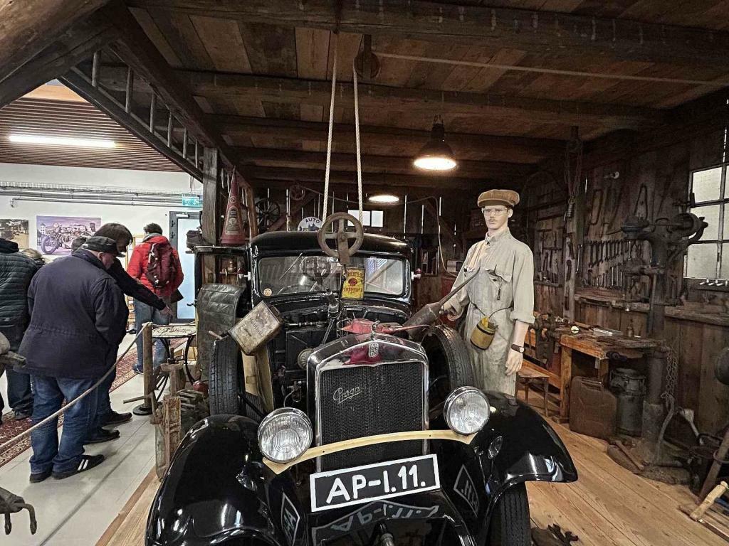 Den otevřených vrat v muzeu Veteran Praga Otrokovice, 22.11.2025.