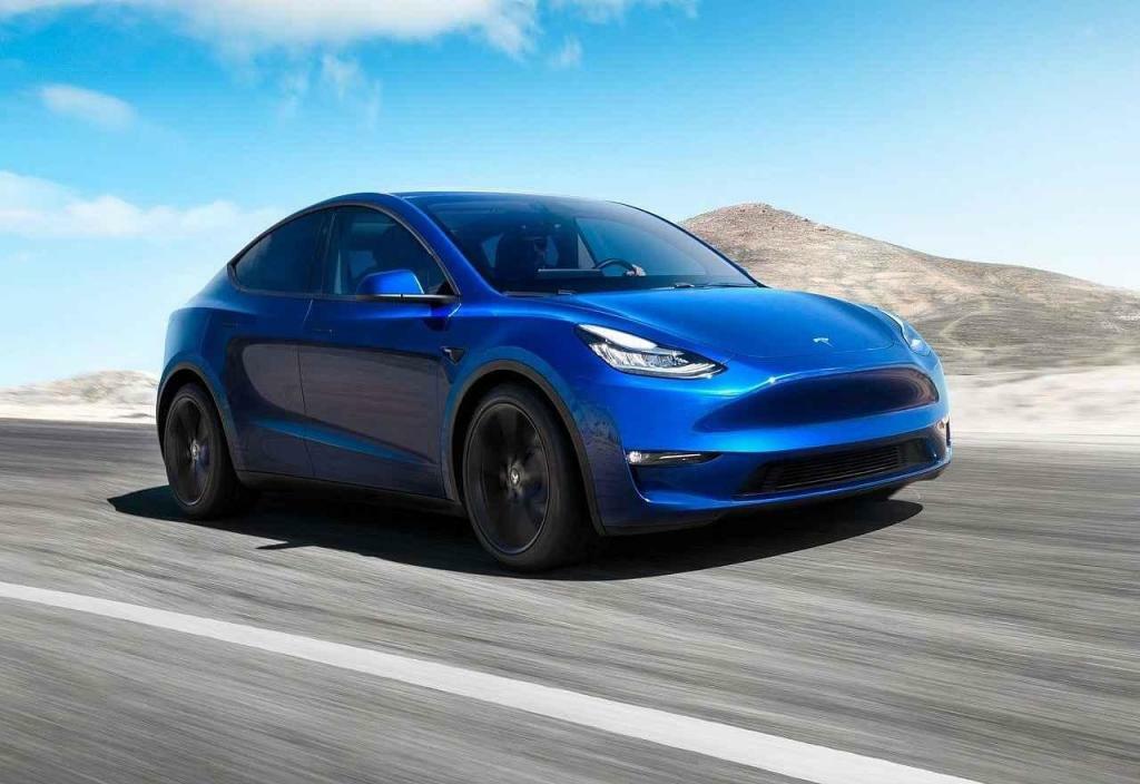 3-4 roky - Tesla Model Y.