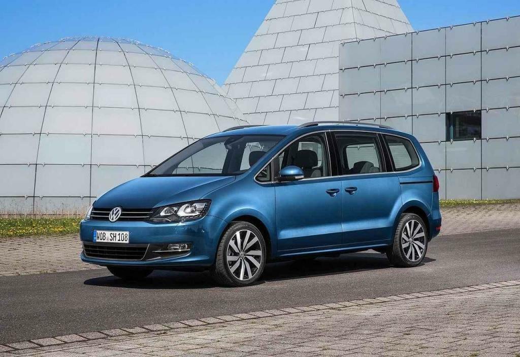 3-4 roky - Volkswagen Sharan (i 5-6 let).