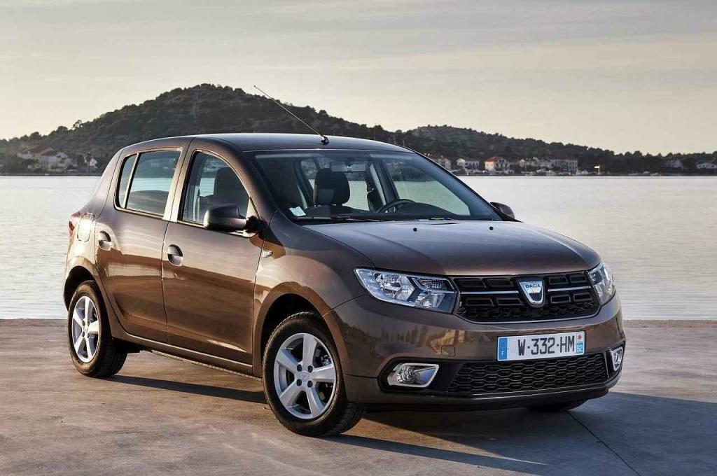 5-6 let - Dacia Sandero.