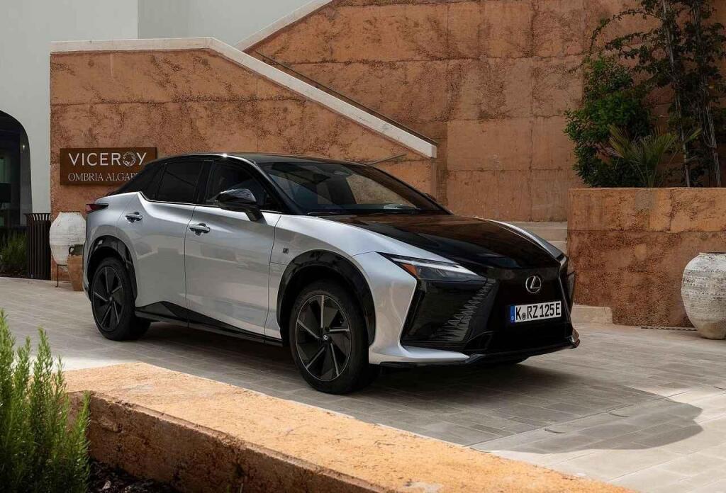 Lexus RZ - facelift.