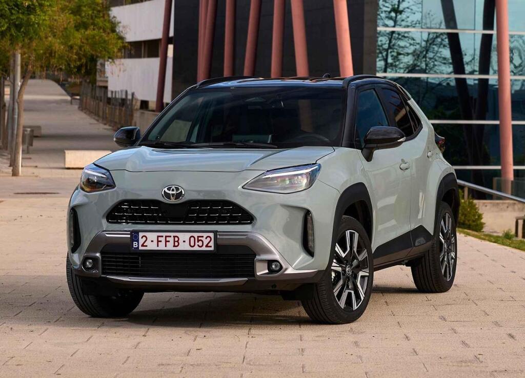 Toyota Yaris Cross - 598 700 Kč.