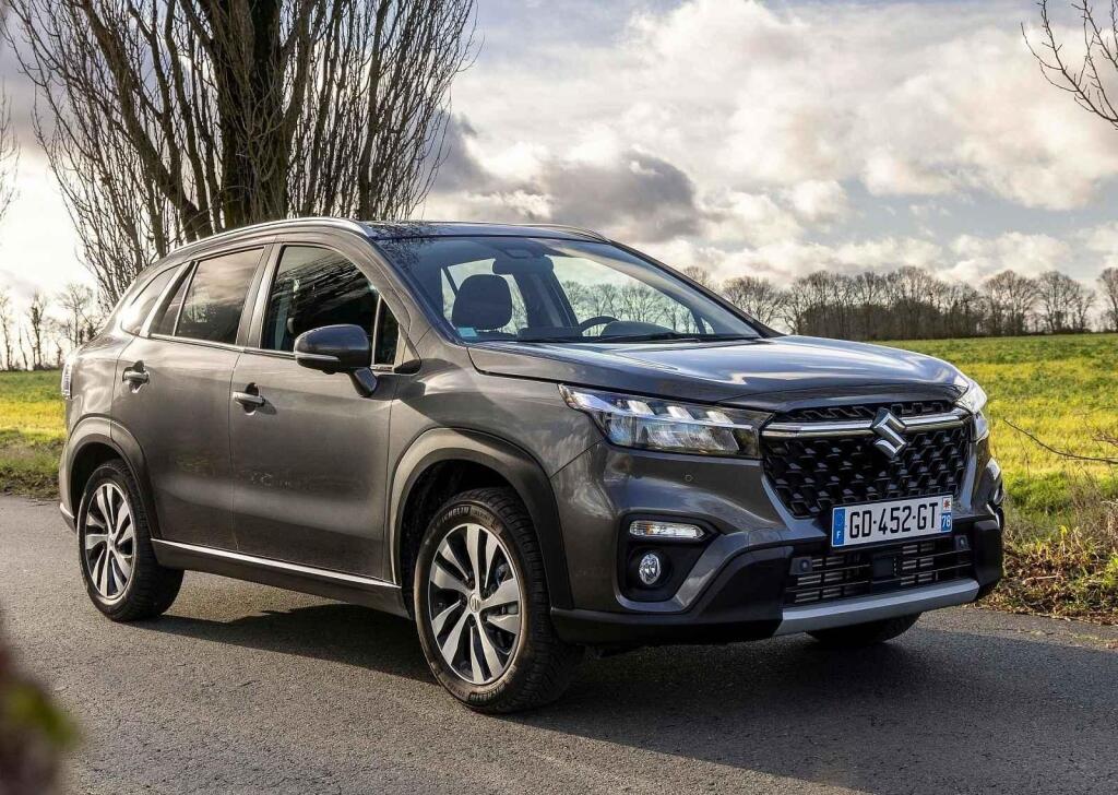 Suzuki S-Cross - od 616 900 Kč.