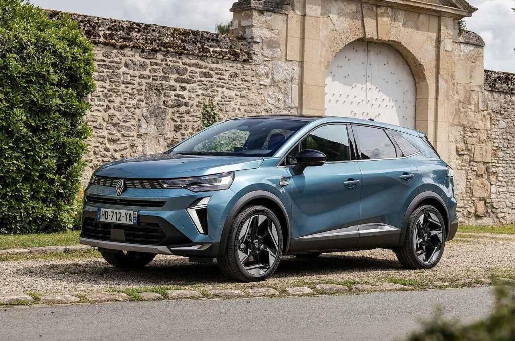 Renault Symbioz - od 635 000 Kč.