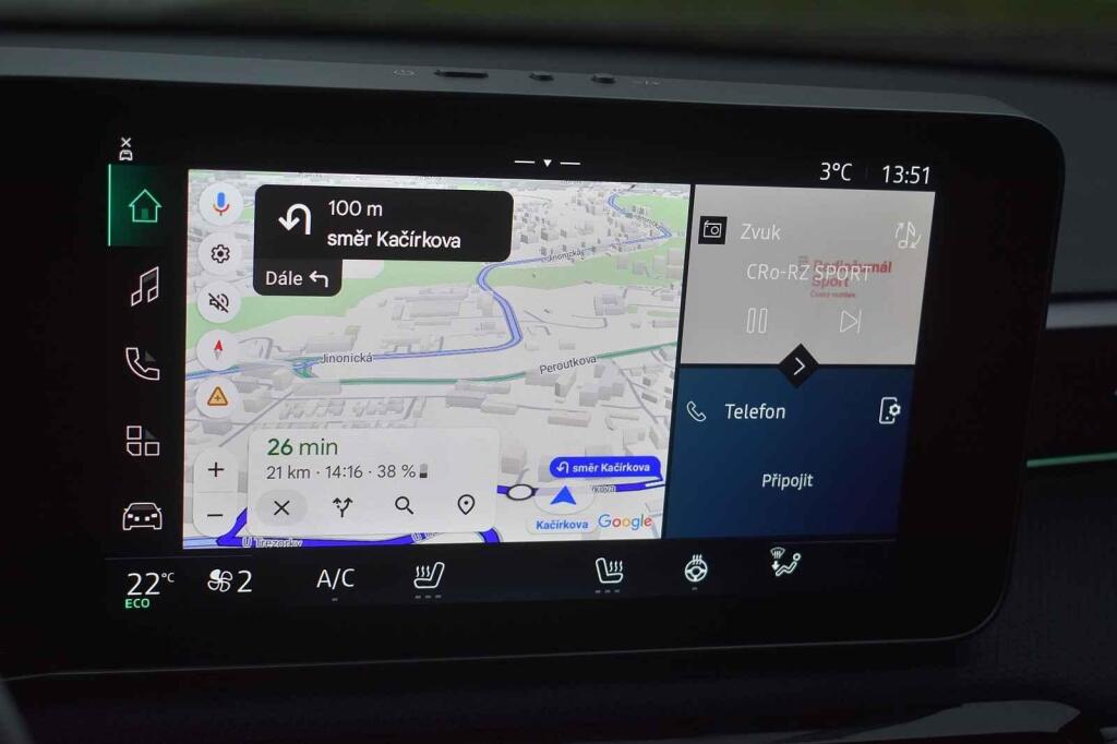 A centrální displej.