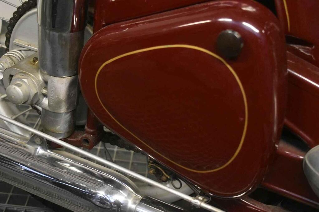 Krásné zdobení linkami.