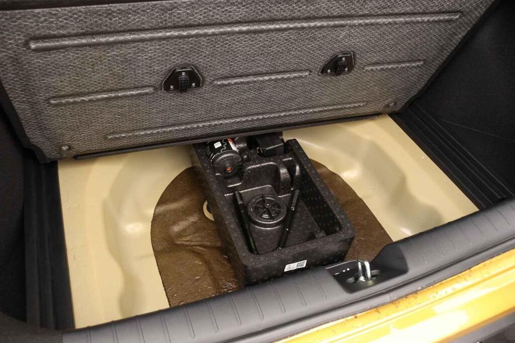 Další uložné prostory.