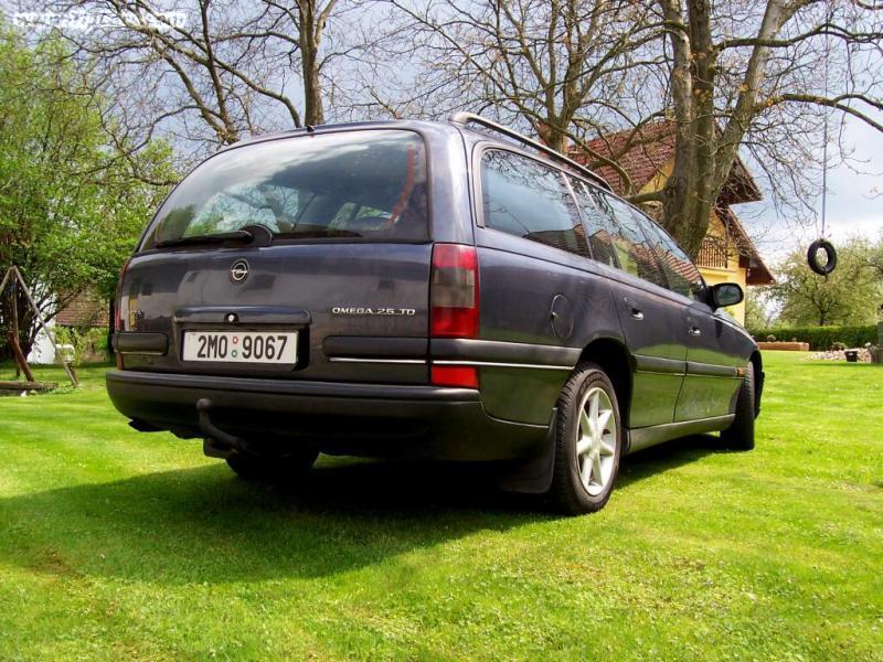 ZKUŠENOSTI UŽIVATELE: Opel Omega 2,5TD CD Caravan 