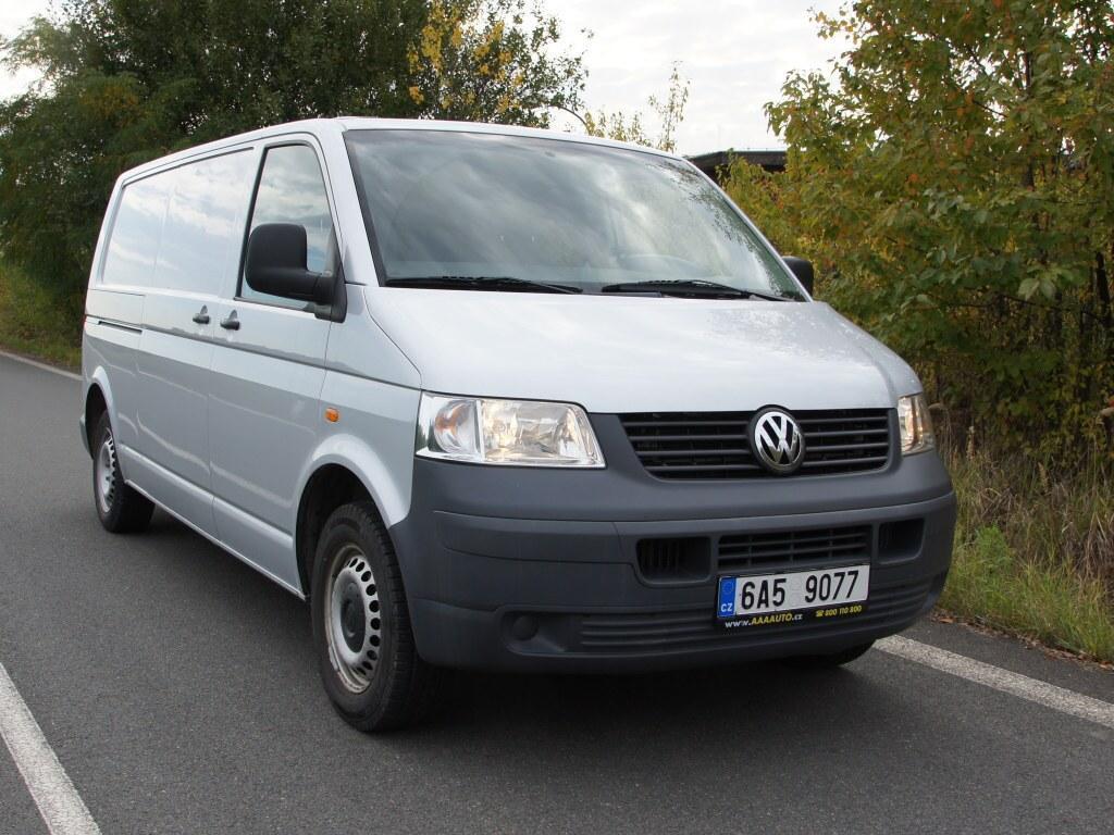 Volkswagen Transporter T5 - populární užitkáč