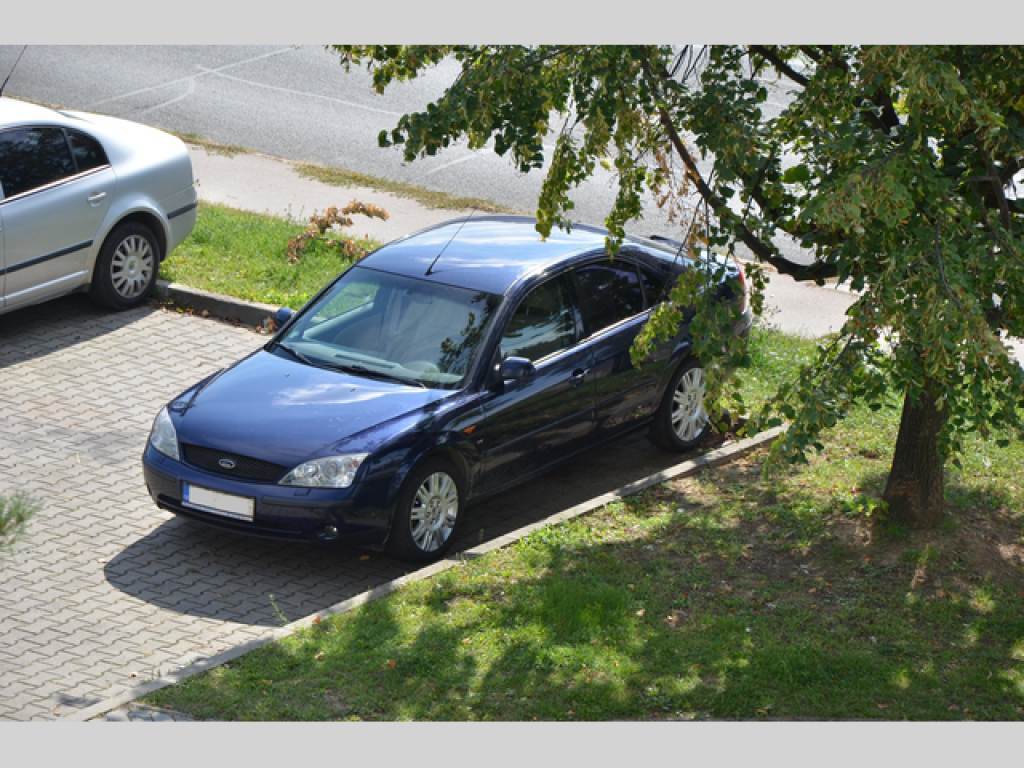 Ford Mondeo (2007 - 2013): Prostornost i rozpaky