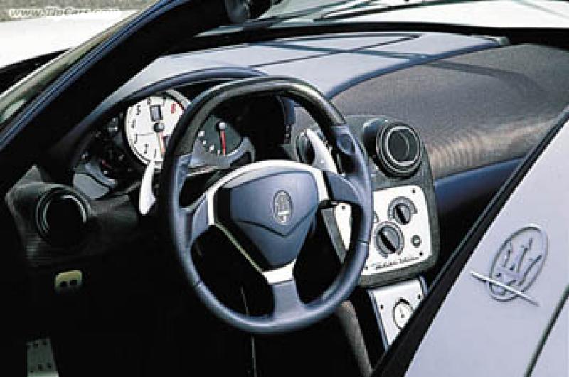 Za tento volant usedne jen ten, kdo se vzdá 700 000 Eur ze svých úspor.