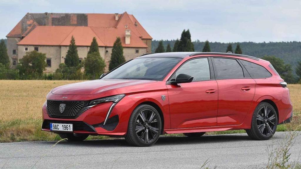 Peugeot kombíky umí. Platí to i novém 308 SW