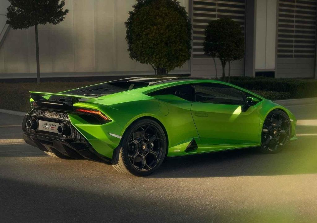 Lamborghini Huracán ve verzi Tecnica