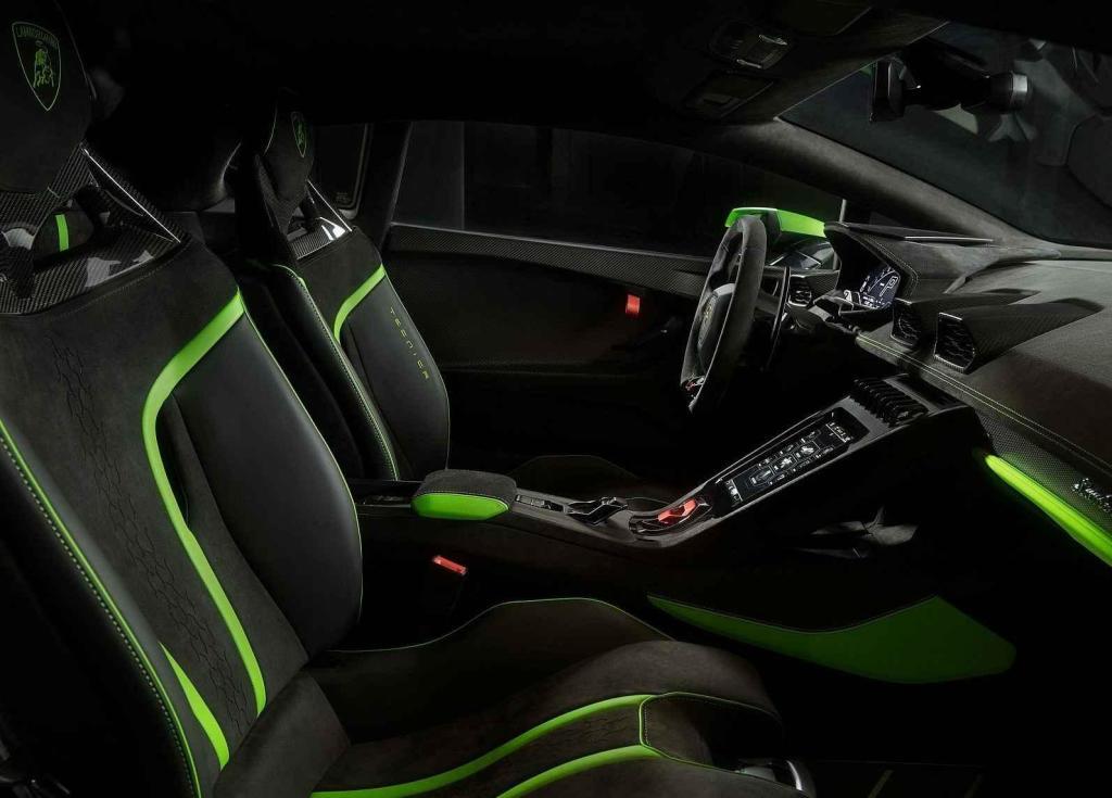 Lamborghini Huracán ve verzi Tecnica