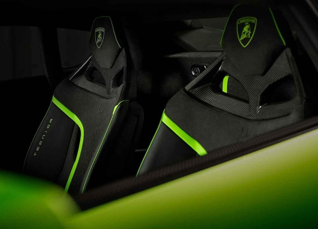 Lamborghini Huracán ve verzi Tecnica