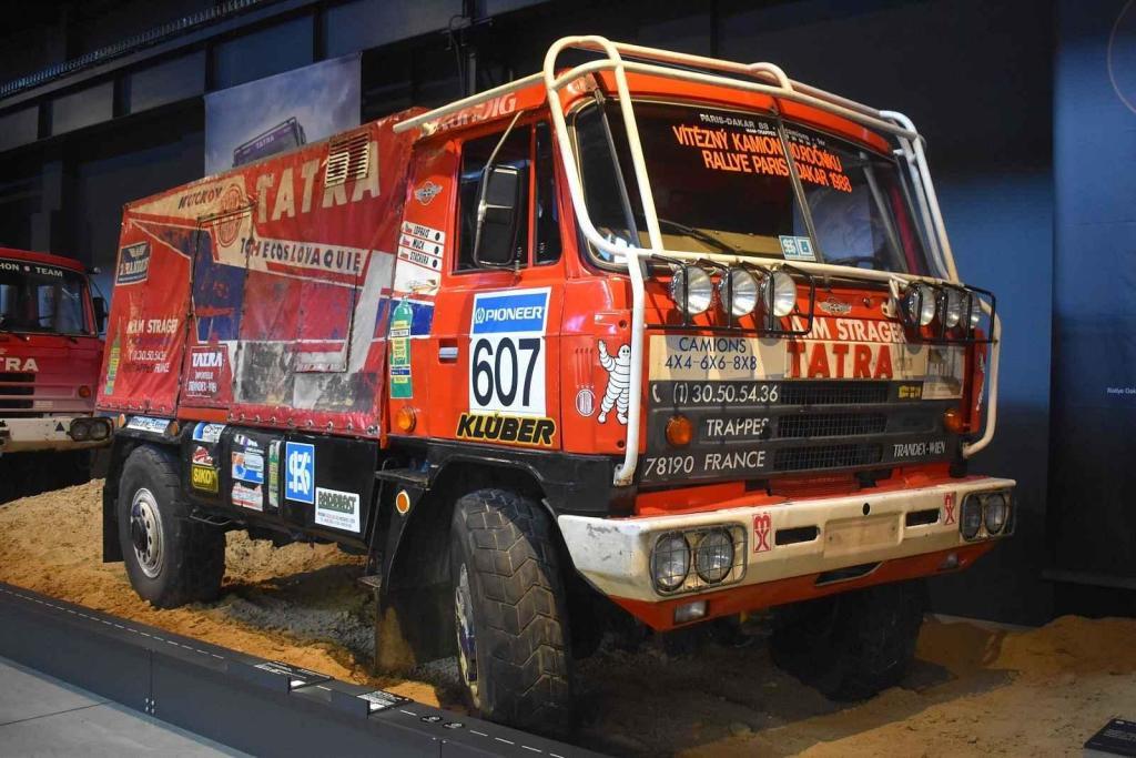 Na Dakaru však závodila Tatra 815