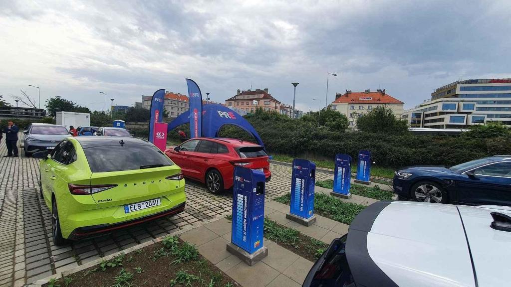 Dobíjecí hub pro elektromobily PRE