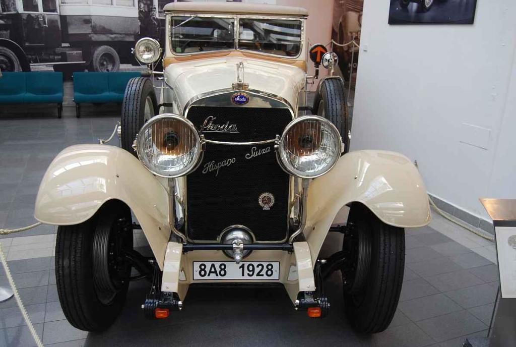Škoda Hispano-Suiza 25 byl mohutný automobil
