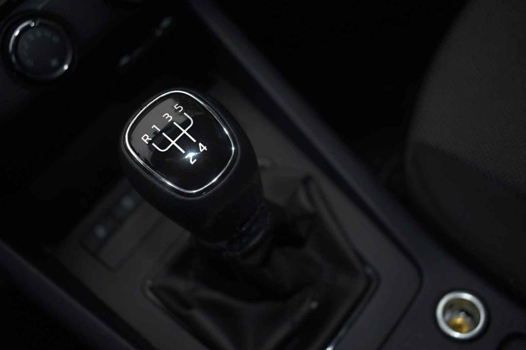 Převodových stupňů je v této motorizaci pouze pět
