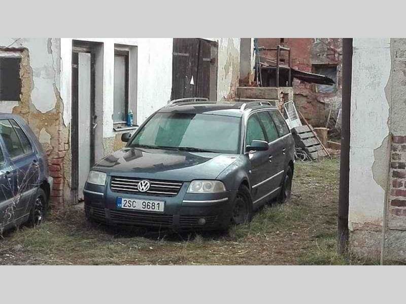 Volkswagen Passat z roku 2001 za 44 900 Kč