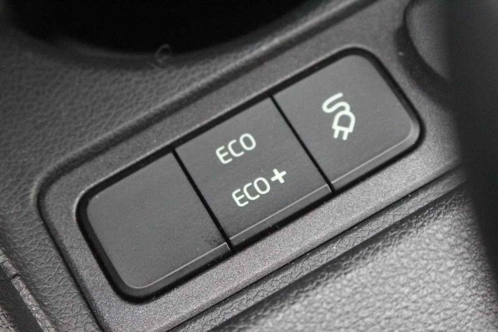 Pouze v režimu Eco + je dojezd přes 250 kilometrů