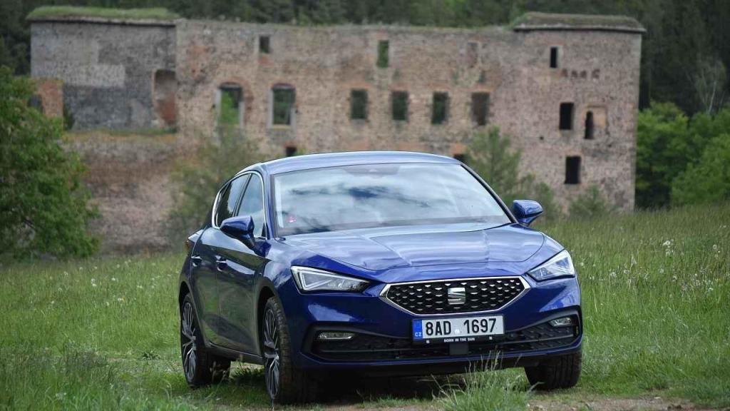 Nový Seat Leon jsme vzali i na silničky v okolí hradu Krakovec