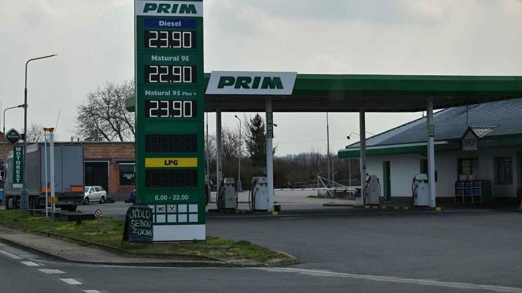 Ceny už se dostávají hluboko pod hranici 25Kč/litr