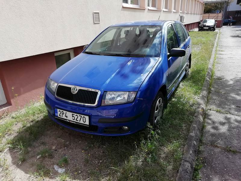V nabídce je hodně fabií první generace v cenách od necelých 12 000 Kč