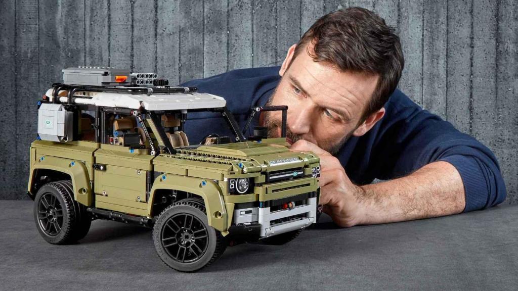 Land Rover Defender z lega