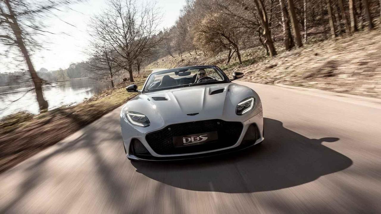 Aston Martin DBS Superleggera Volante