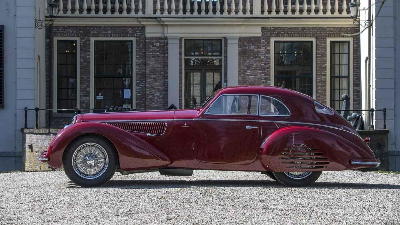 Alfa Romeo 8C 2900B Touring Berlinetta