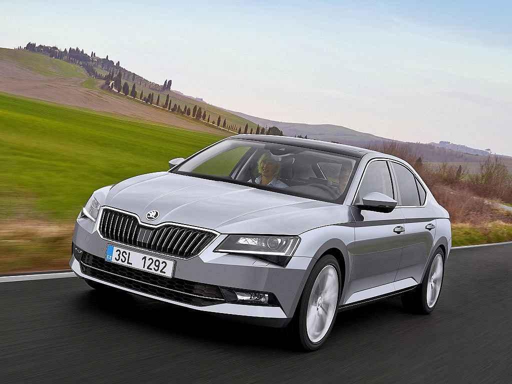 Škoda Superb.