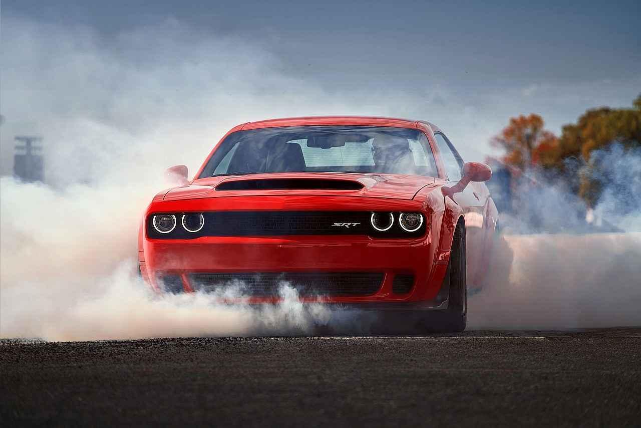 Dodge Challenger SRT Demon.