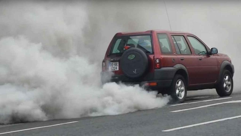 Runaway diesel je jev, při kterém motor nekontrolovaně spotřebovává vlastní olejovou náplň.