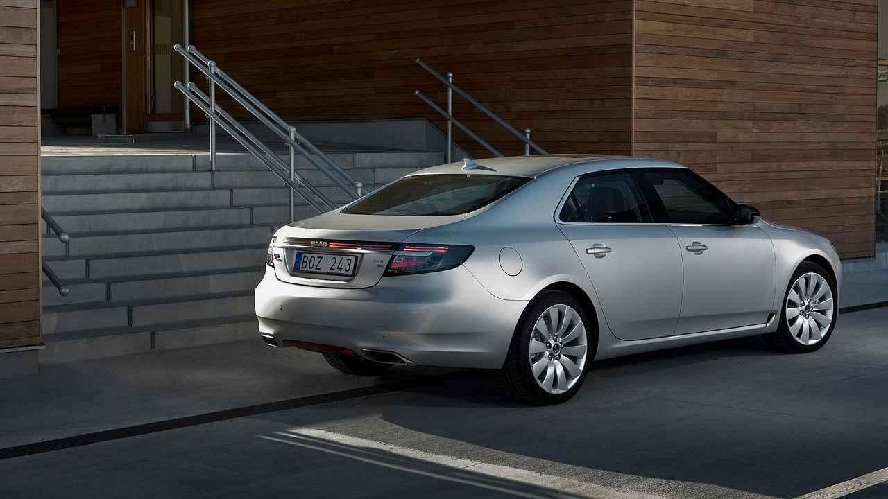 Saab 9-5.