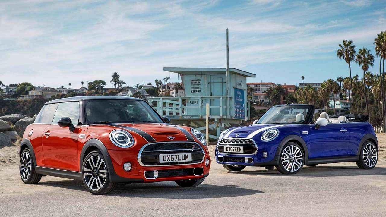 Mini Cooper S a Cabriolet.