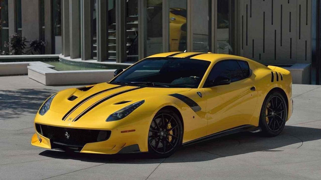 Ferrari F12tdf.