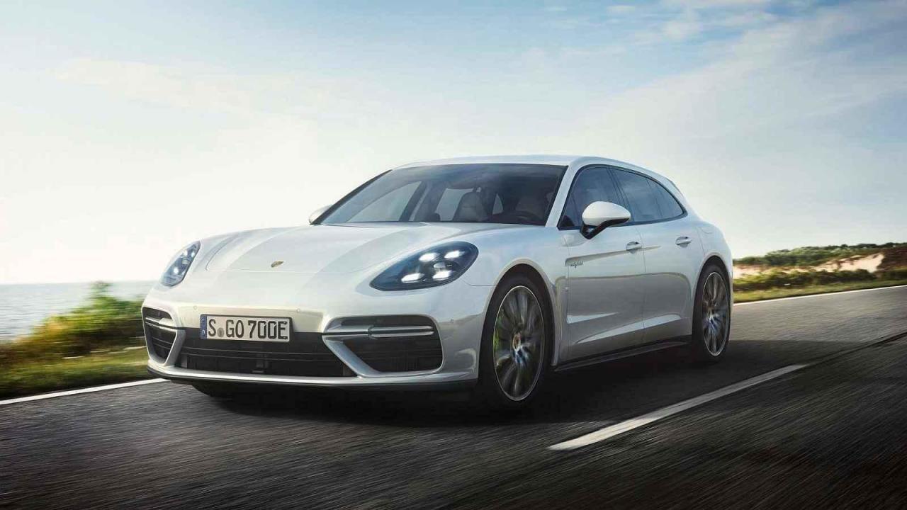 Porsche Panamera Turbo S E-Hybrid Sport Turismo.