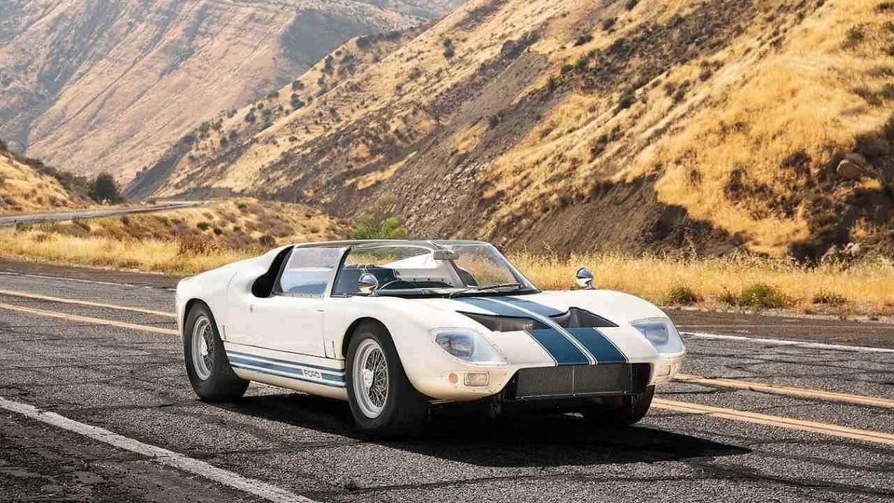 Ford GT40 Roadster.