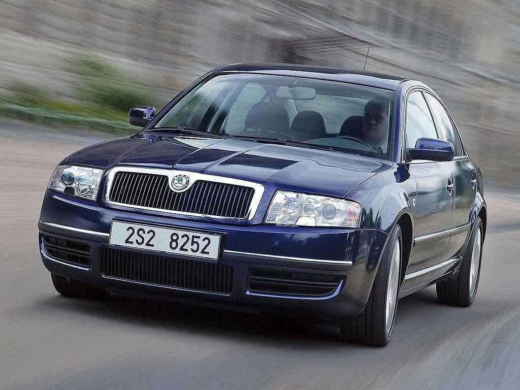 Škoda Superb první generace.