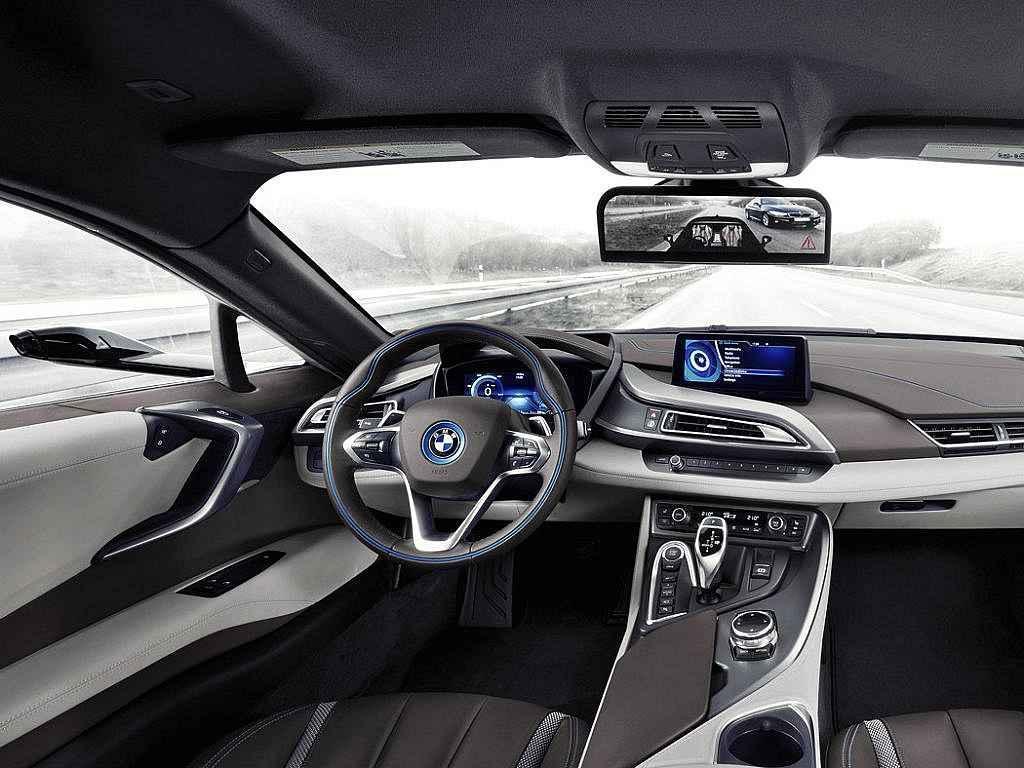 Koncept BMW i8 Mirrorless.