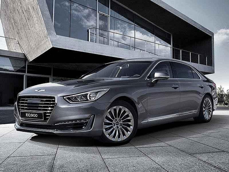 Genesis G90.