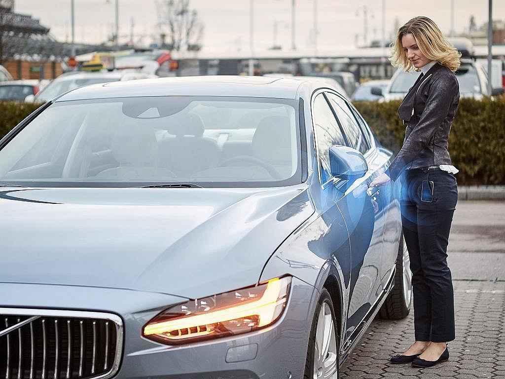 Volvo nahradí fyzický klíč od auta aplikací do mobilního telefonu.